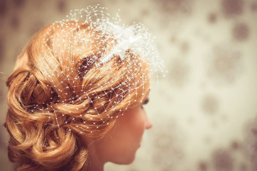 wedding headpiece 50s' retro style