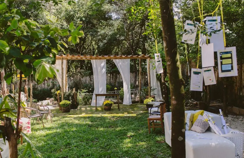 wedding venue with garden