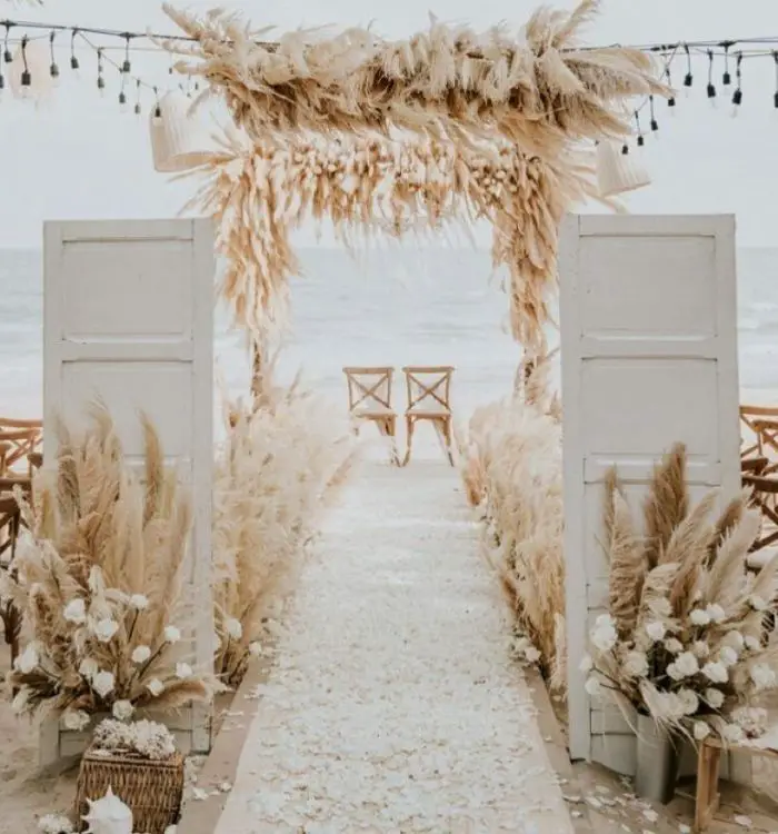 Outdoor Fall Wedding Aisle Decorations