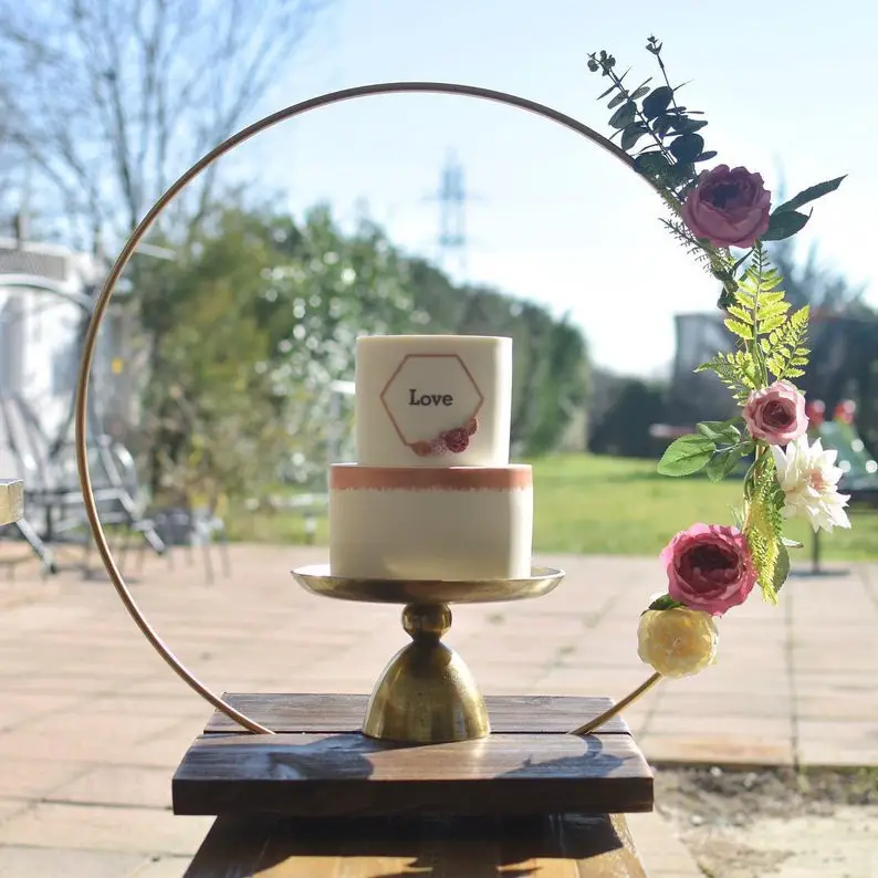 DIY Backyard Wedding Decorations On a Budget Cake Hoop Stand