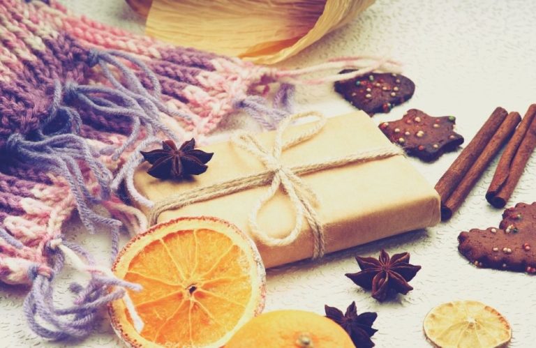 Winter Wedding Favors for Guests