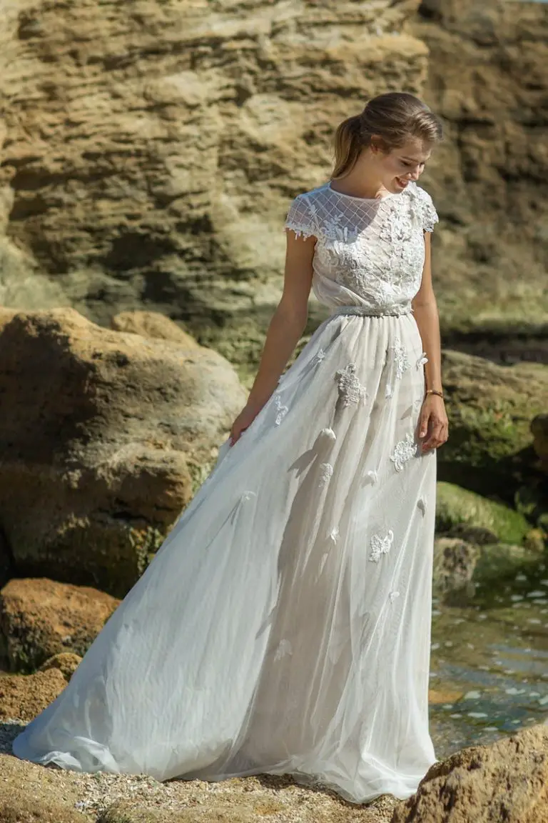 Simple Beach Wedding Dresses Ideas for Destination Bride wedding ideas