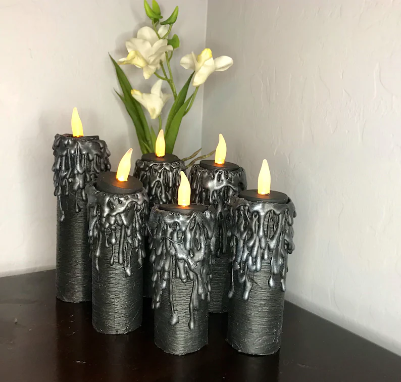Gothic Floating Candles Halloween Wedding Decoration Ideas
