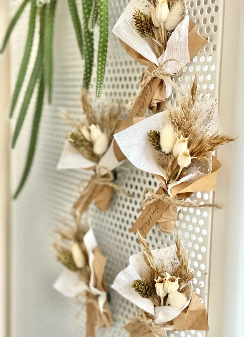 Dry-Flowers-Bouquet-Magnet-Cheap-DIY-Bridal-Shower-Favors